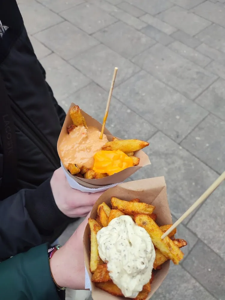 Frites Fraîches Sauce Blanche